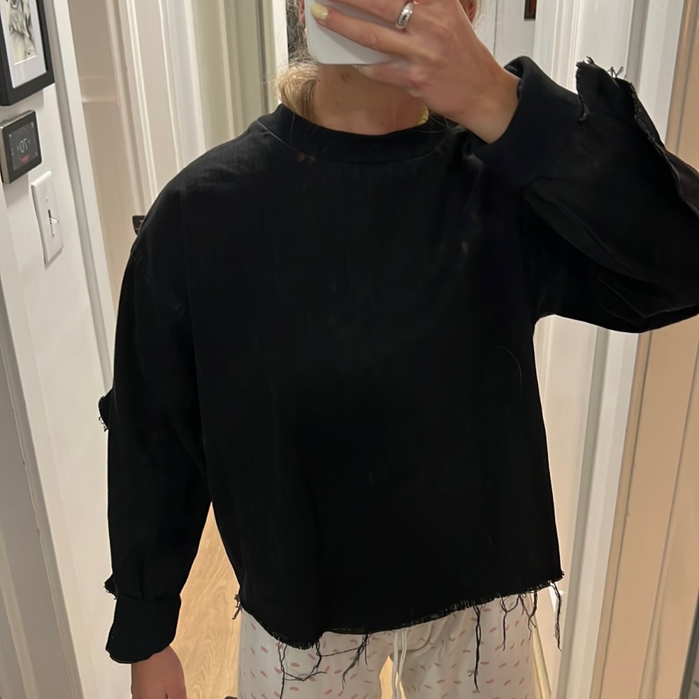 Black soft denim sweatshirt with ruffle on back